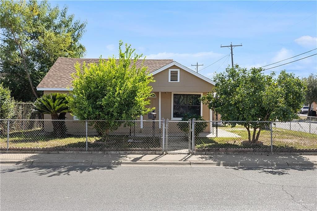 2129 Fir Ave McAllen, TX 78501  | Single Family