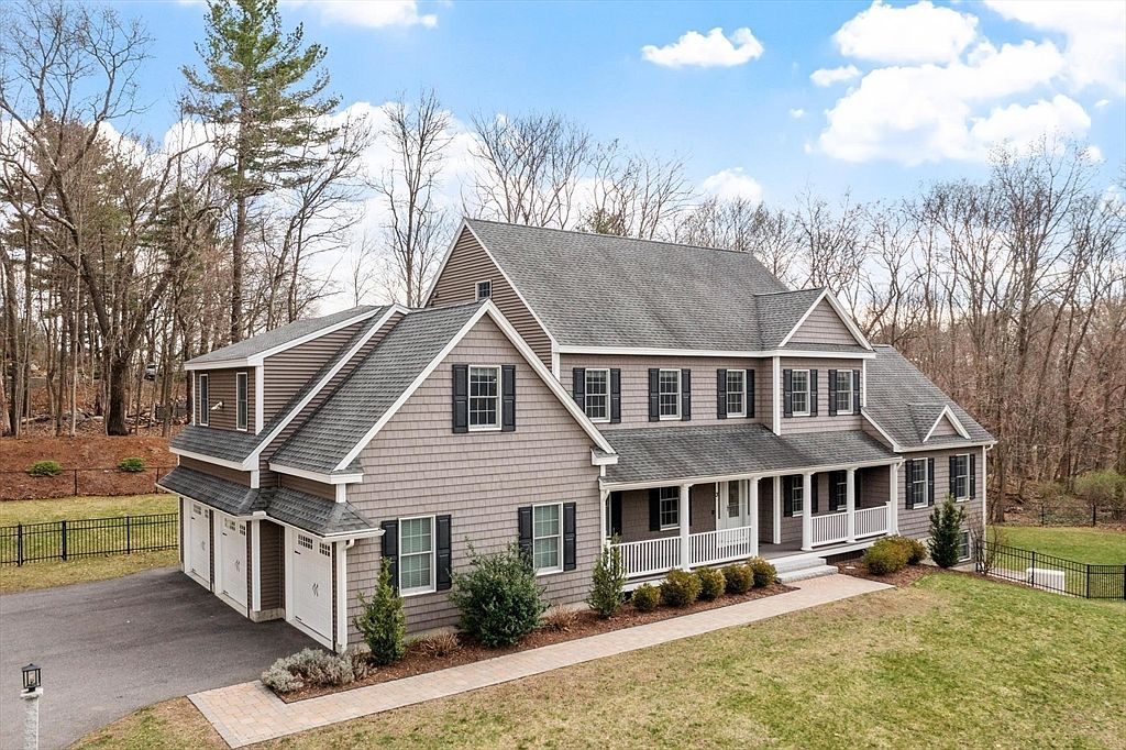 3 Nashoba Dr Chelmsford, MA 01824  | Single Family