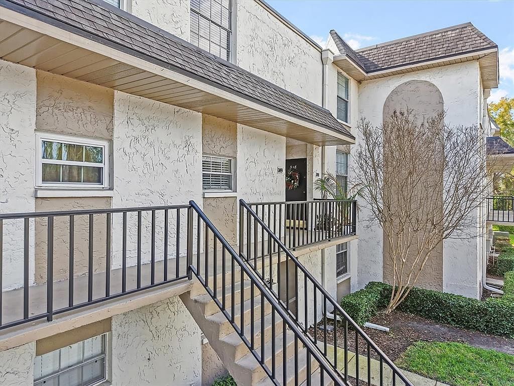 811 Russell Ln APT 309 Brandon, FL 33510  | Condominium