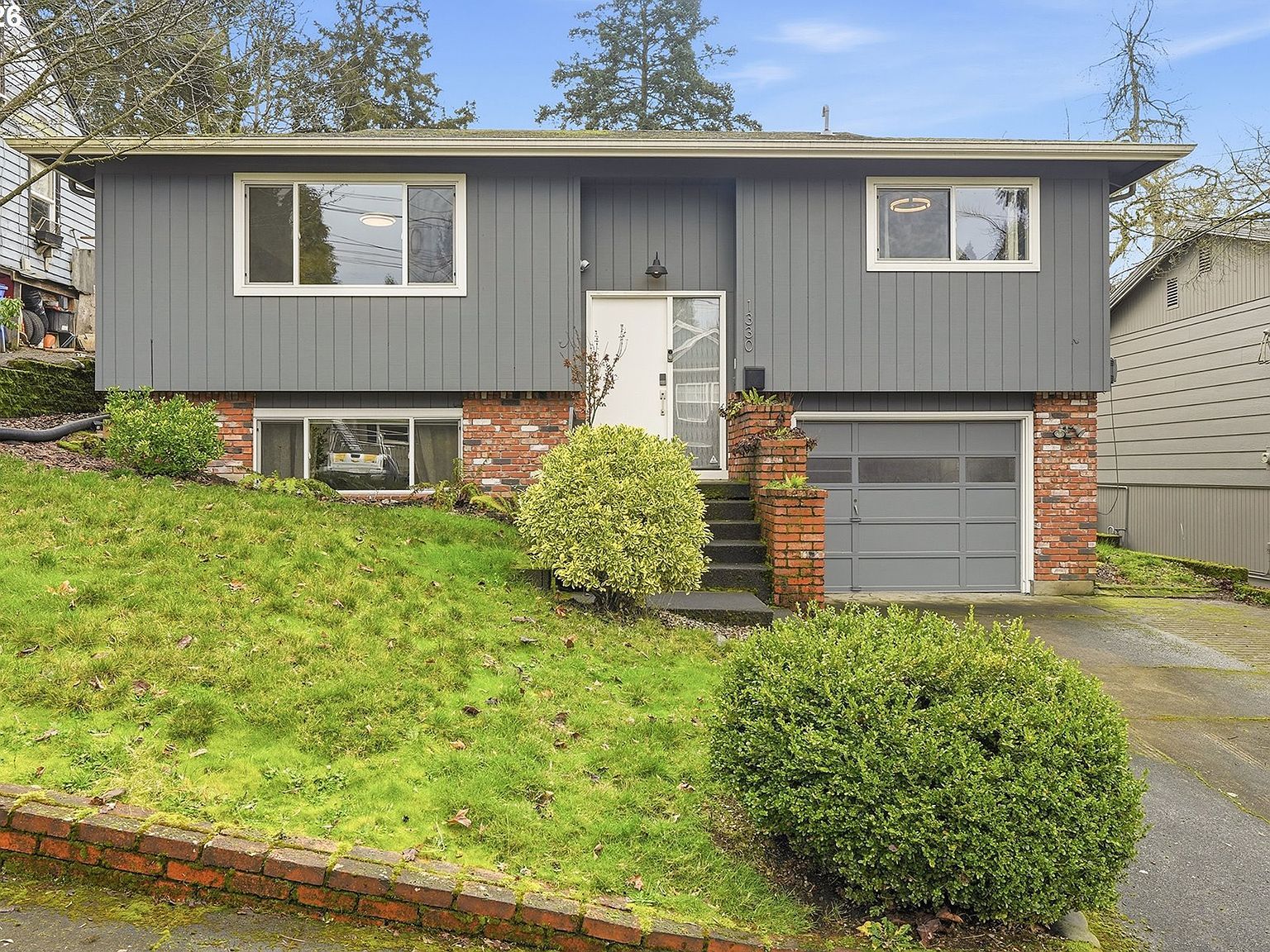 1330 SW Hume St Portland, OR 97219  | Single Family
