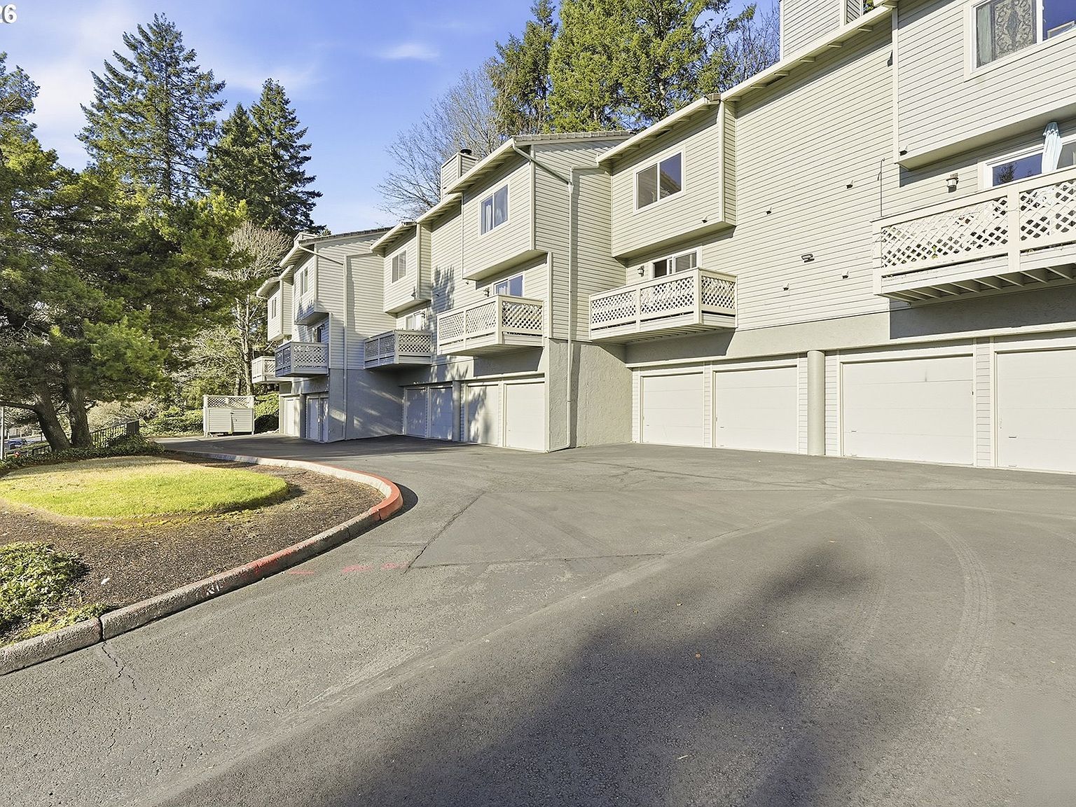 3433 McNary Pkwy #803 Lake Oswego, OR 97034  | New build