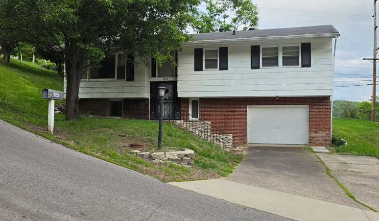 1224 Buena Vista Lane, Portsmouth, OH, USA, 45662  | Single Family