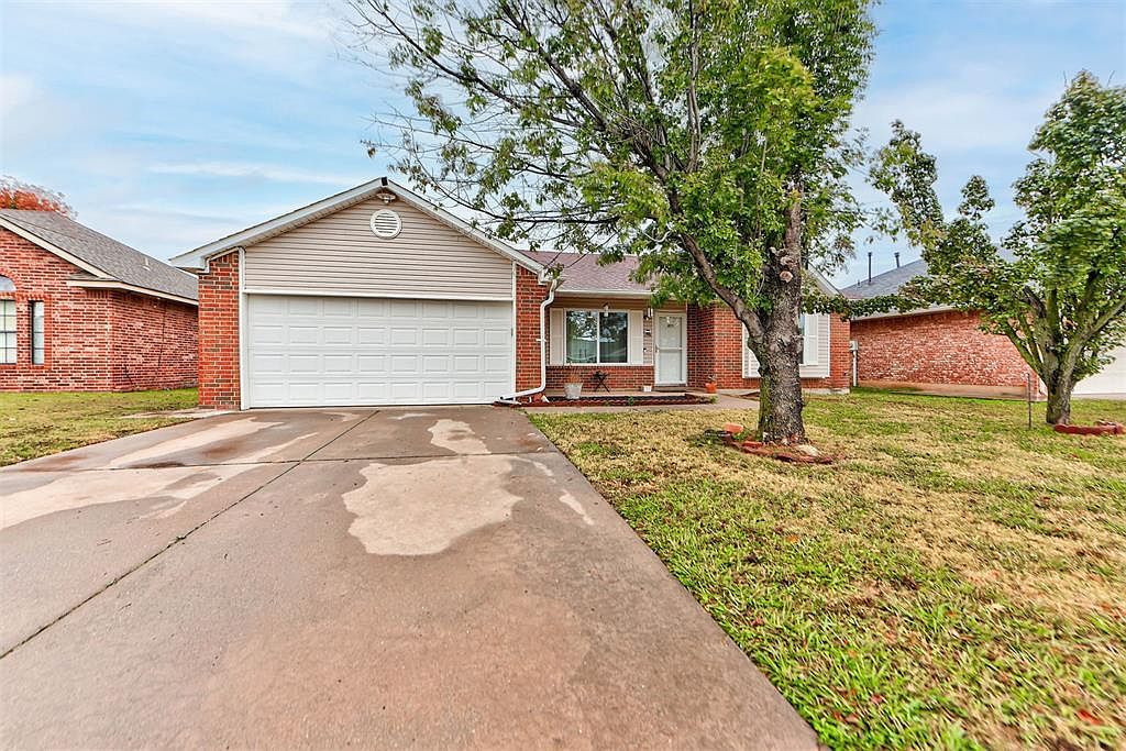 1725 Queensbury Rd Moore, OK 73160 - Thumbnail 2