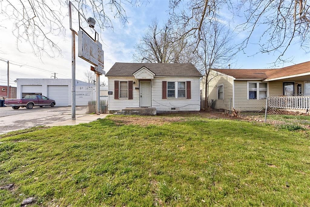 2414 SW 22nd St Oklahoma City, OK 73108 - Thumbnail 2