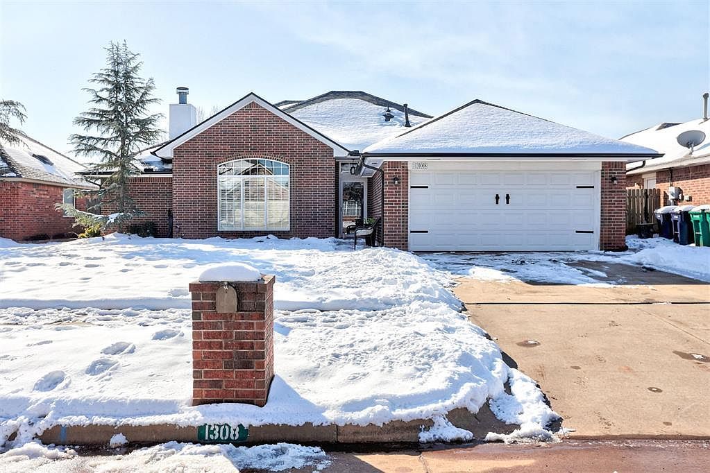 1308 NW 183rd St Edmond, OK 73012 - Thumbnail 2