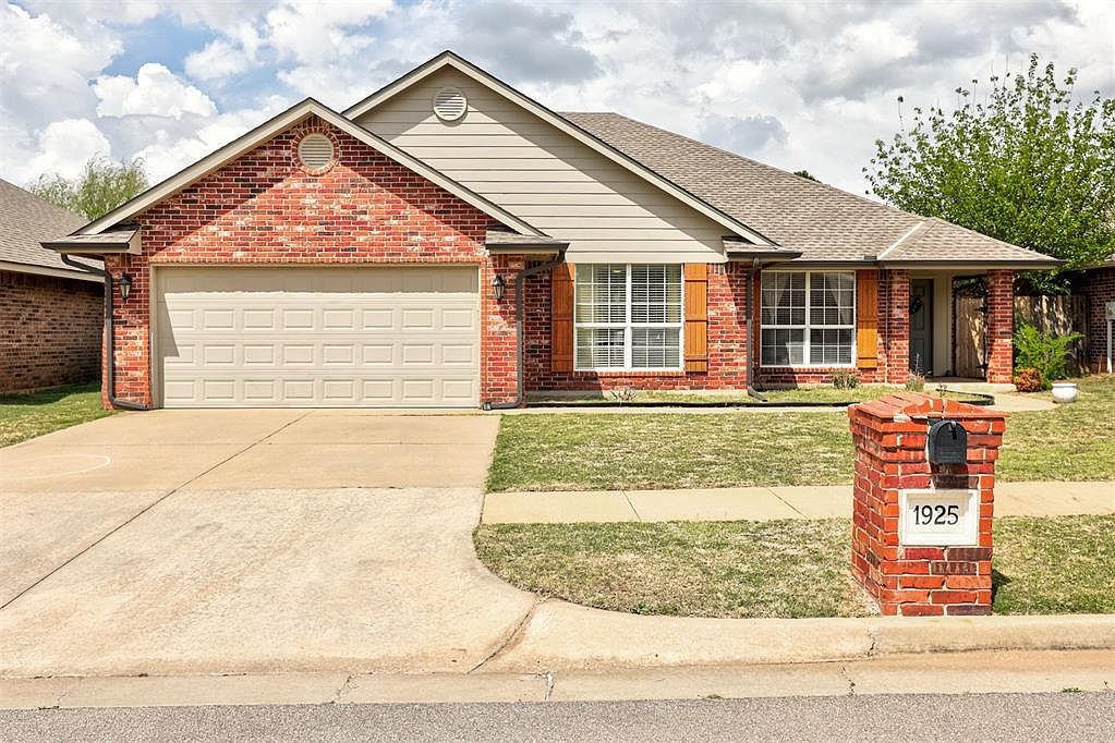 1925 NW 174th St Edmond, OK 73012  | Single Family