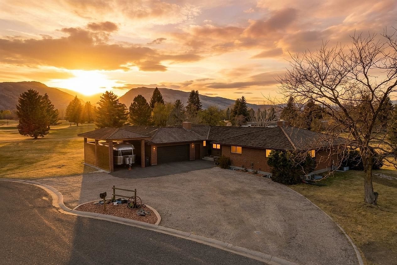 5 Driver Clb Cody, WY 82414  | Single Family