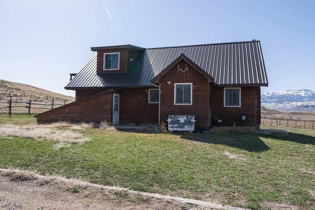 16 Caddis Ln Cody, WY 82414, 82414