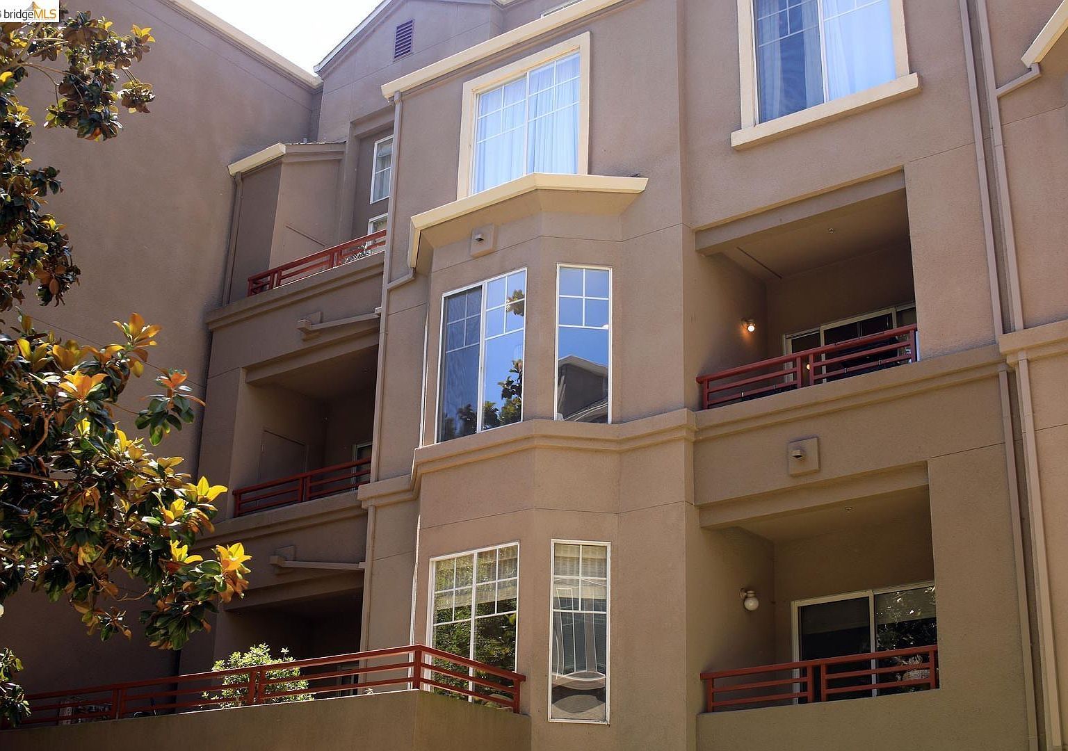 280 Caldecott Ln Unit 202 Oakland, CA 94618, 94618