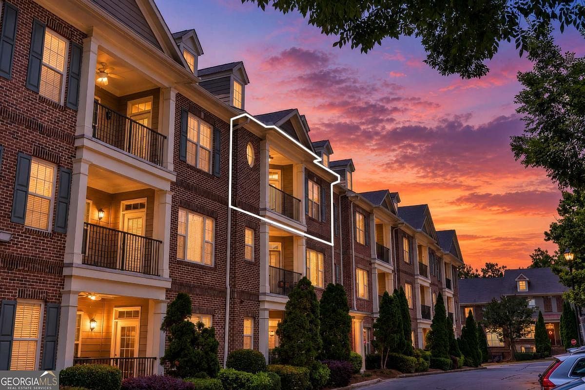 7265 Glisten Ave Unit 132 Sandy Springs, GA 30328  | Condominium