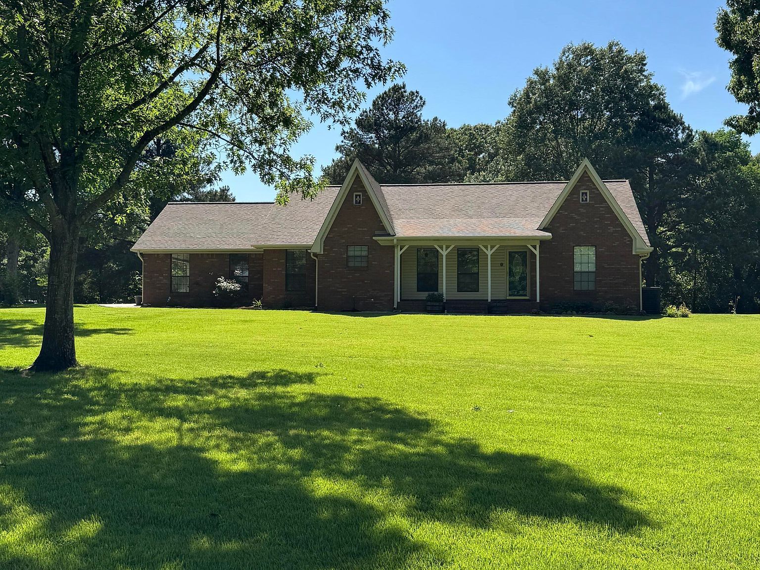 5205 Marthavale Cv Southaven, MS 38671  | Single Family