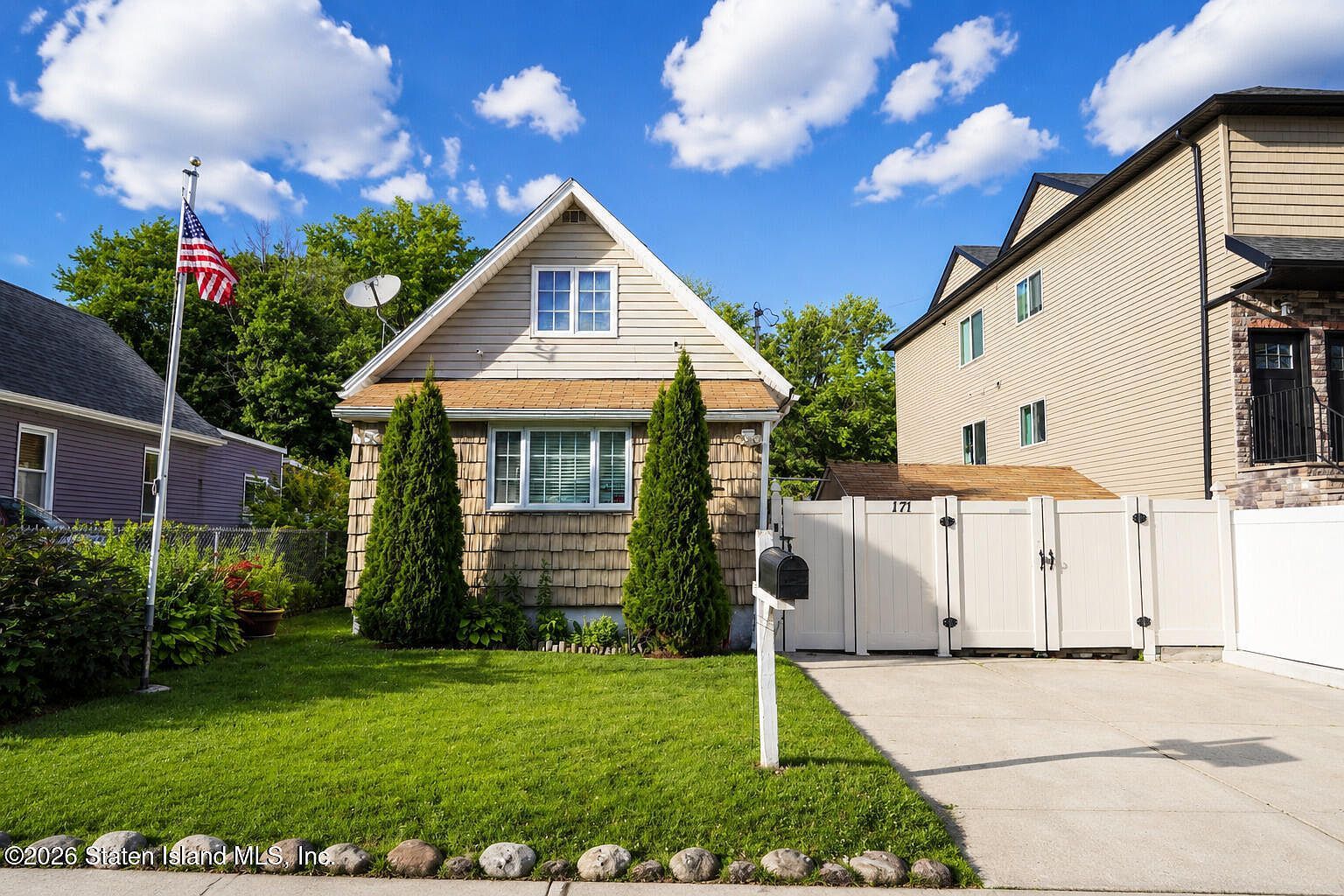 171 Burke Ave Staten Island, NY 10314, 10314