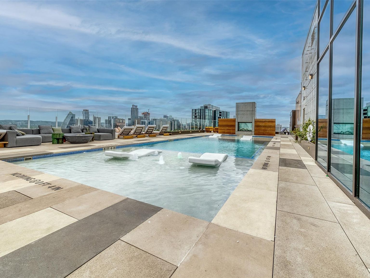 48 East Ave Unit 2211 Austin, TX 78701, 78701