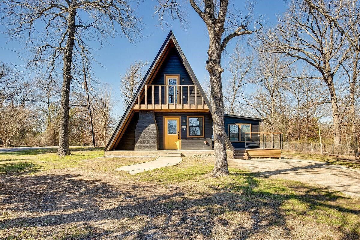 5248 Sam Houston Dr Log Cabin, TX 75148 | Single Family