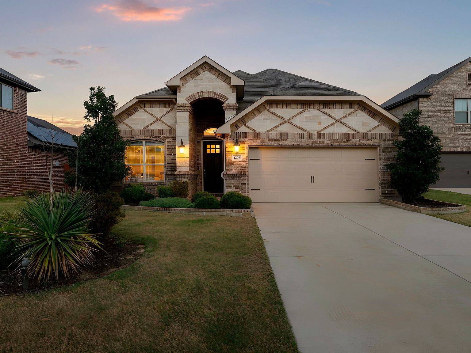 1209 Rushmore Dr Burleson, TX 76028, 76028