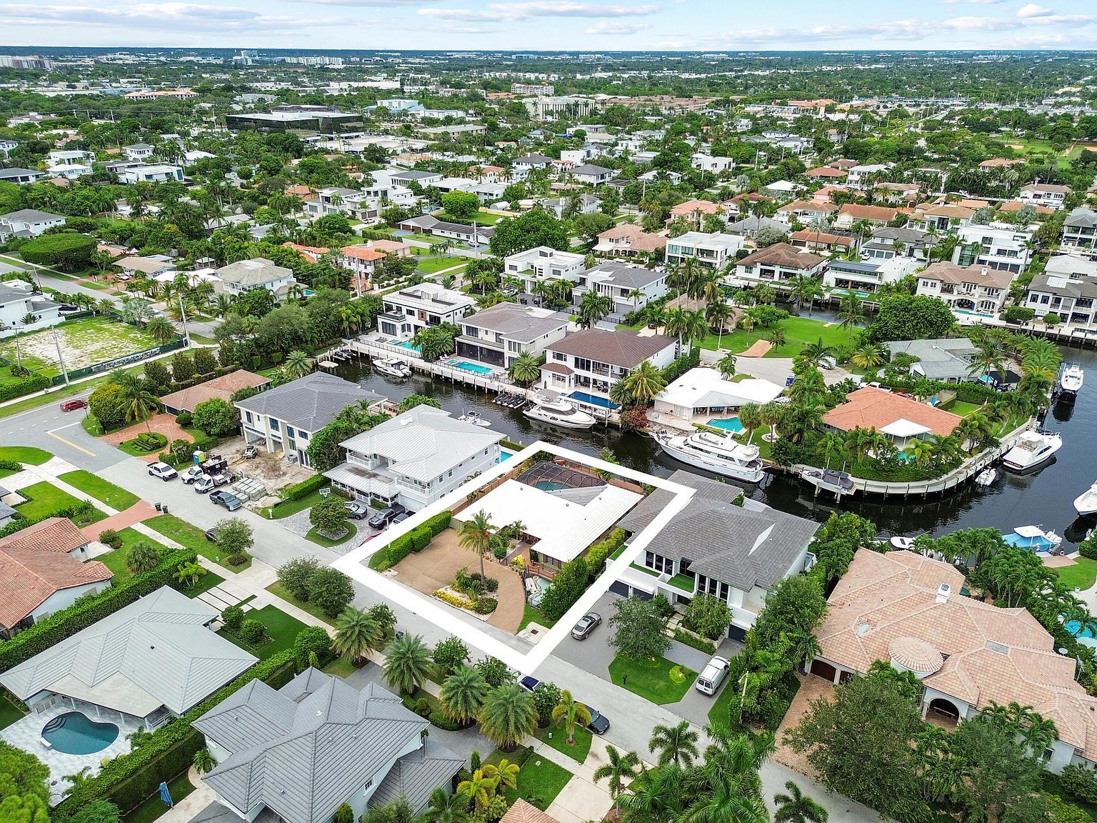 531 Silver Ln Boca Raton, FL 33432, 33432