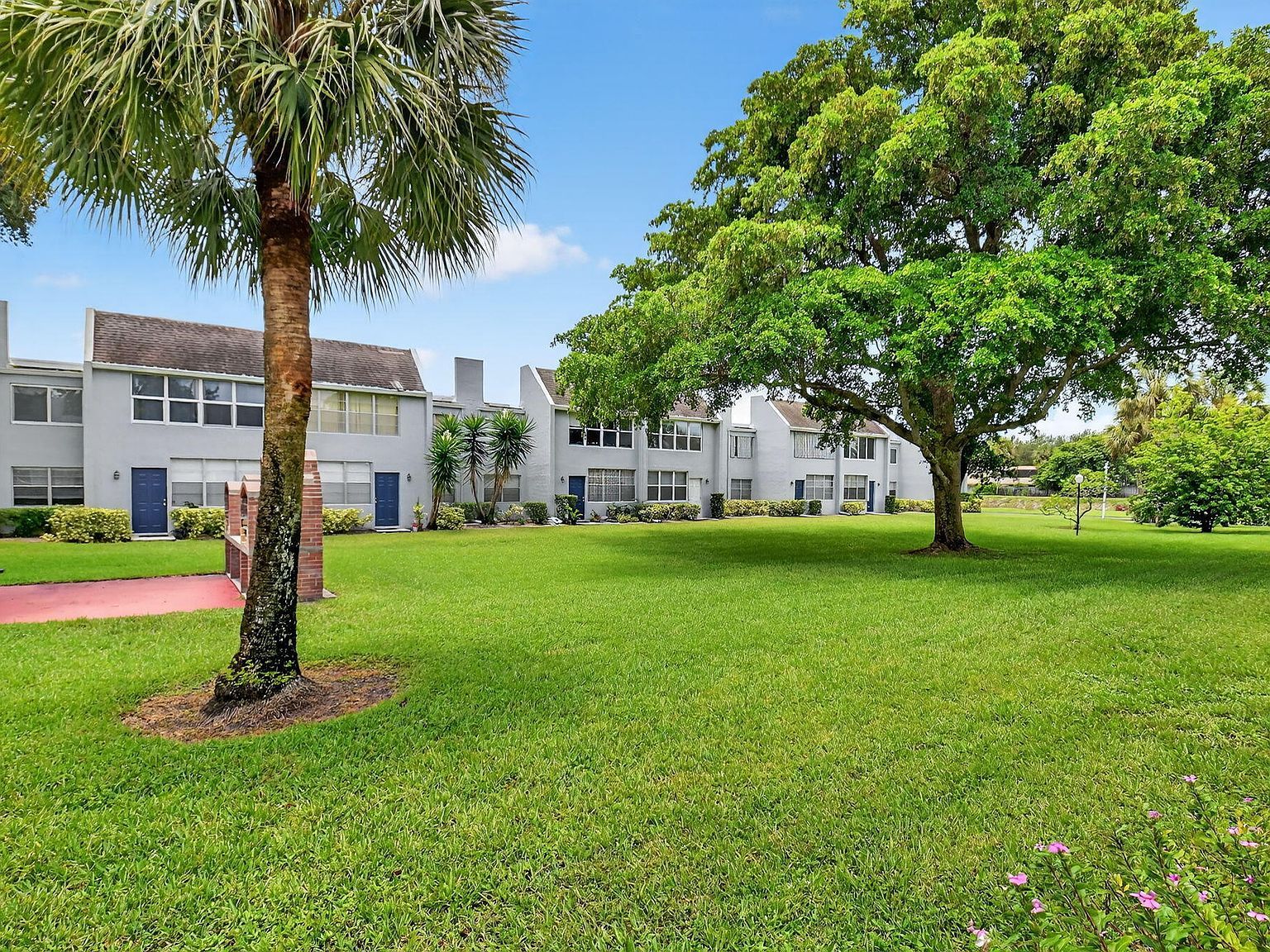 2340 SW 22nd Ave APT 312 Delray Beach, FL 33445, 33445