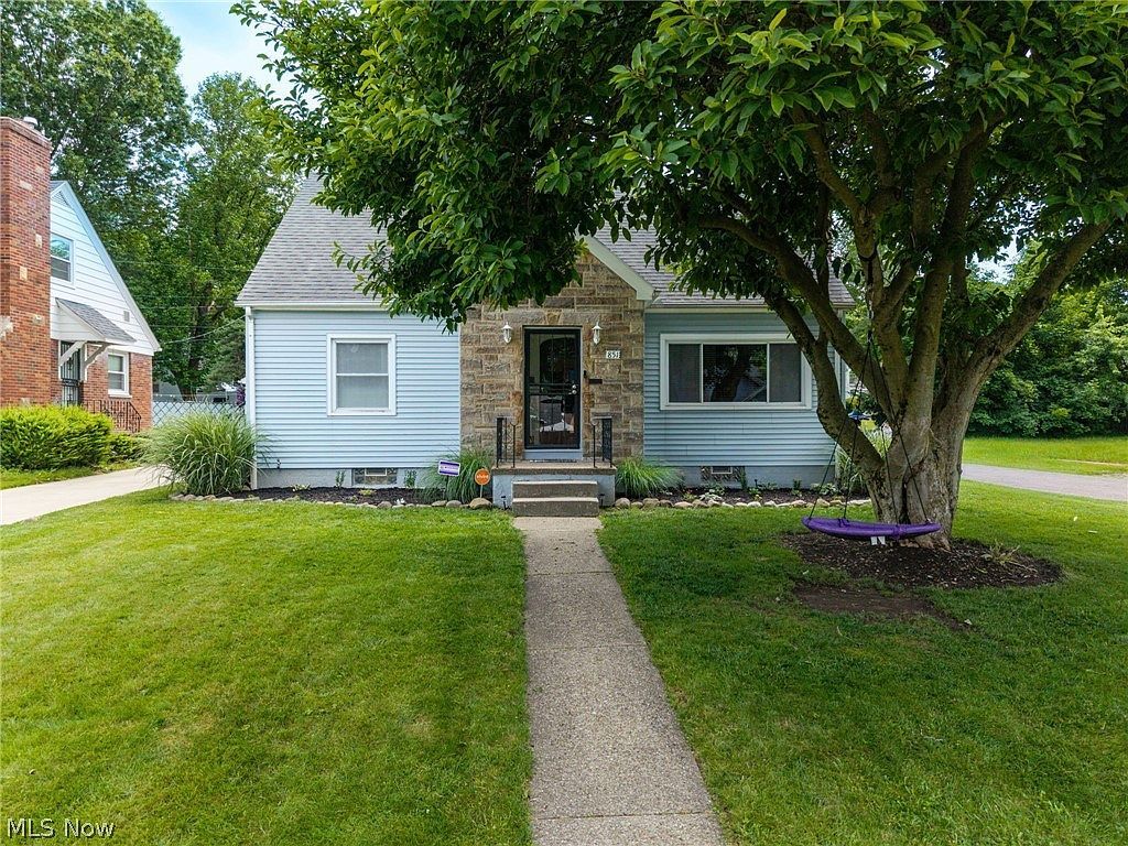 851 Orlando Ave Akron, OH 44320, 44320