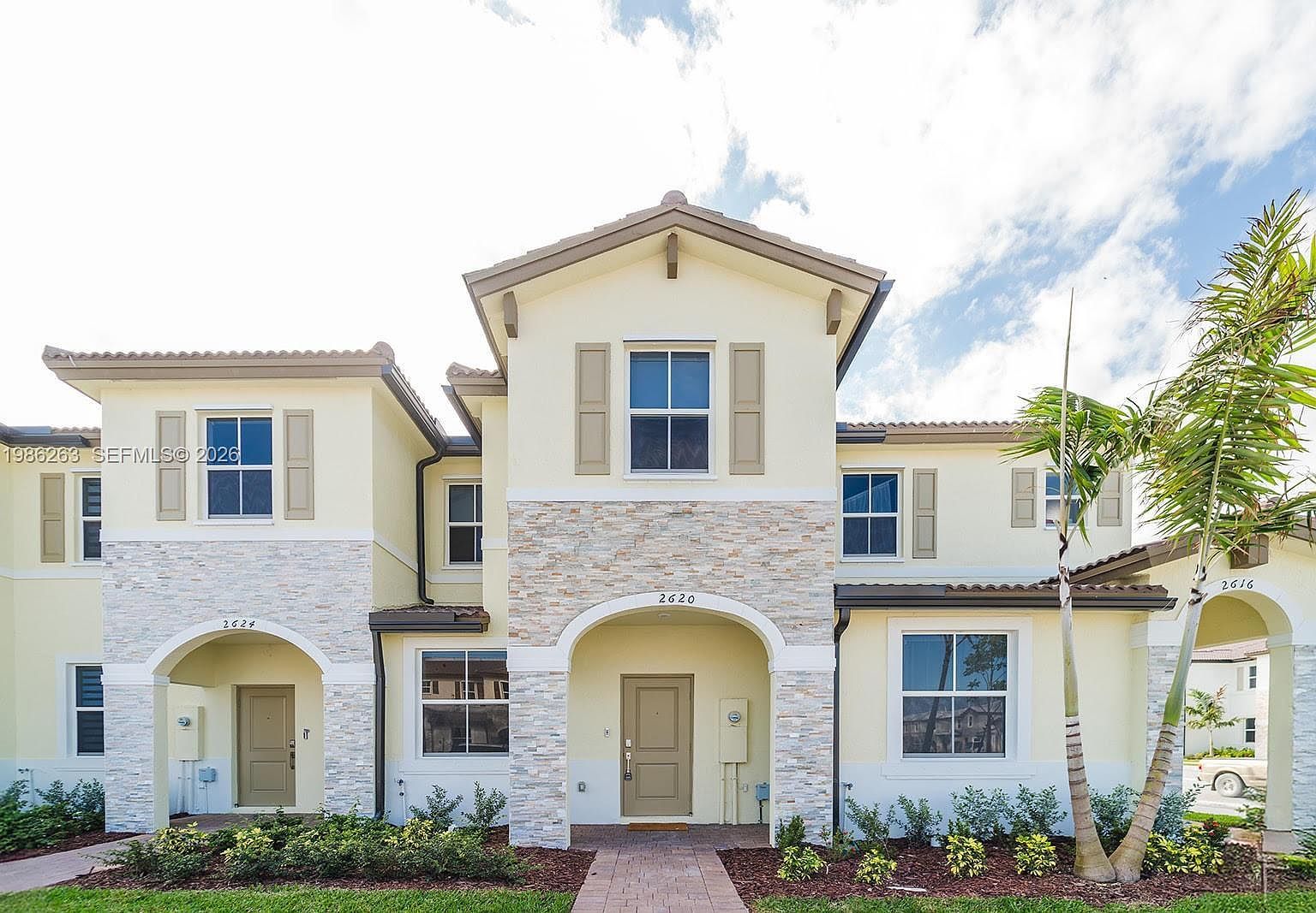 2620 SE 28th Dr Homestead, FL 33035, 33035