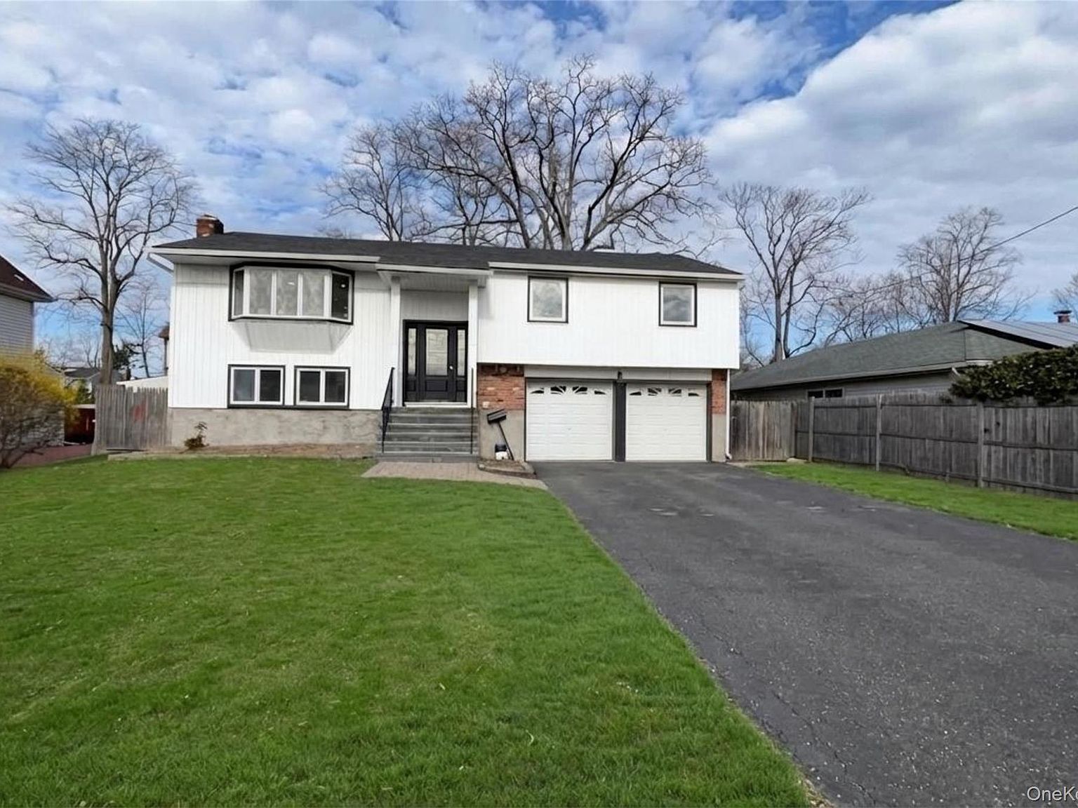 12 Deans Ln Bayville, NY 11709, 11709