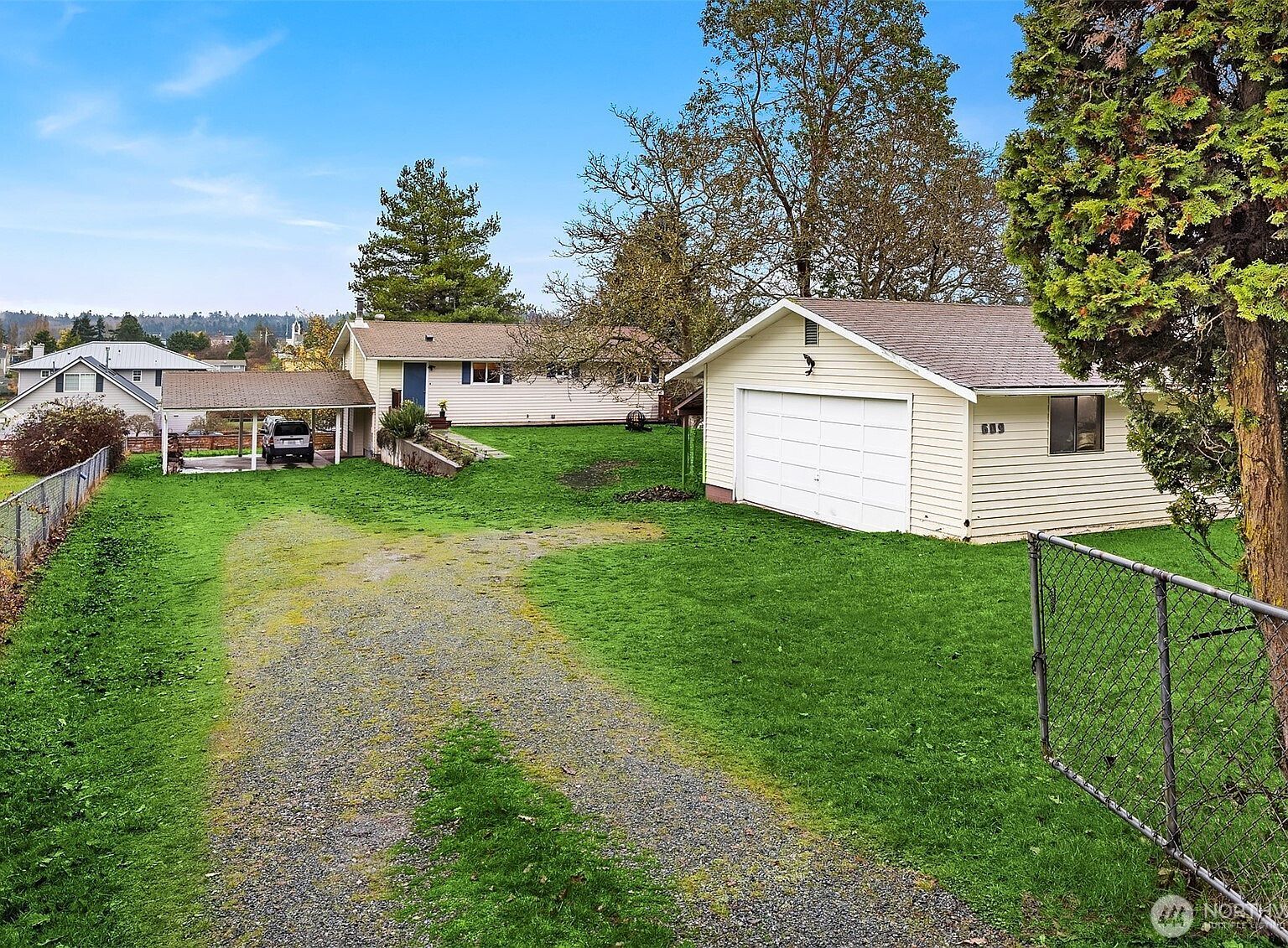 609 NW Broadway St Coupeville, WA 98239, 98239