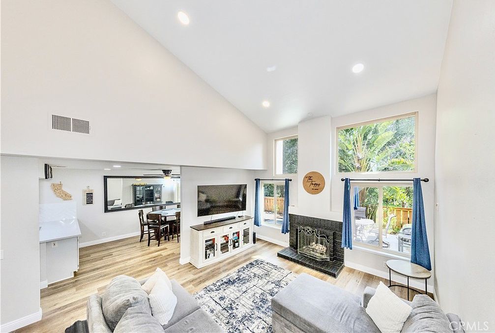 6597 E Camino Vis #2 Anaheim, CA 92807, 92807
