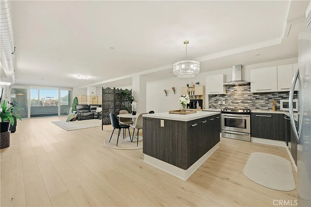 433 Pine Ave #201 Long Beach, CA 90802, 90802