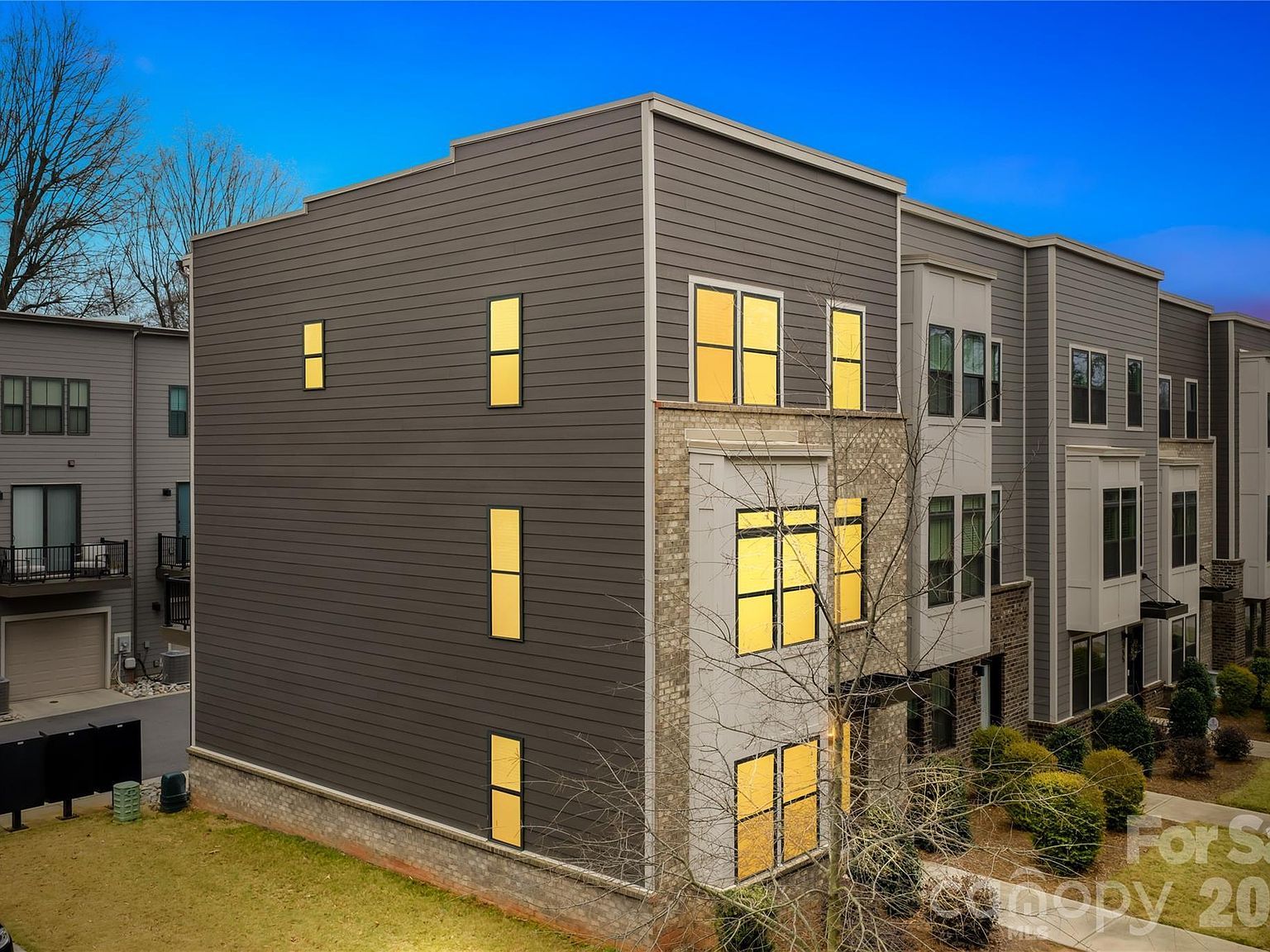 563 Nantahala Dr Charlotte, NC 28211, 28211