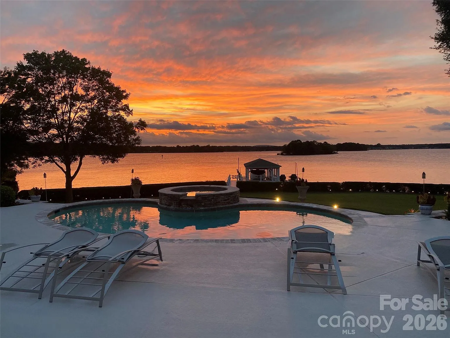 2477 Peninsula Shores Ct Denver, NC 28037, 28037