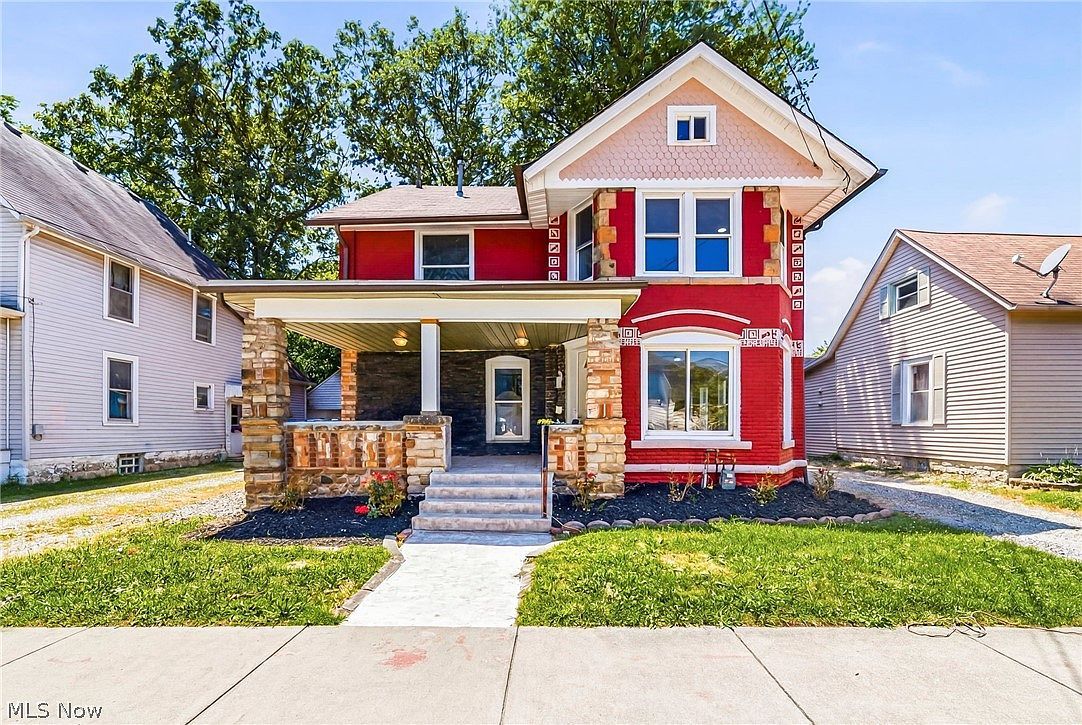 470 S Saint Clair St Painesville, OH 44077, 44077