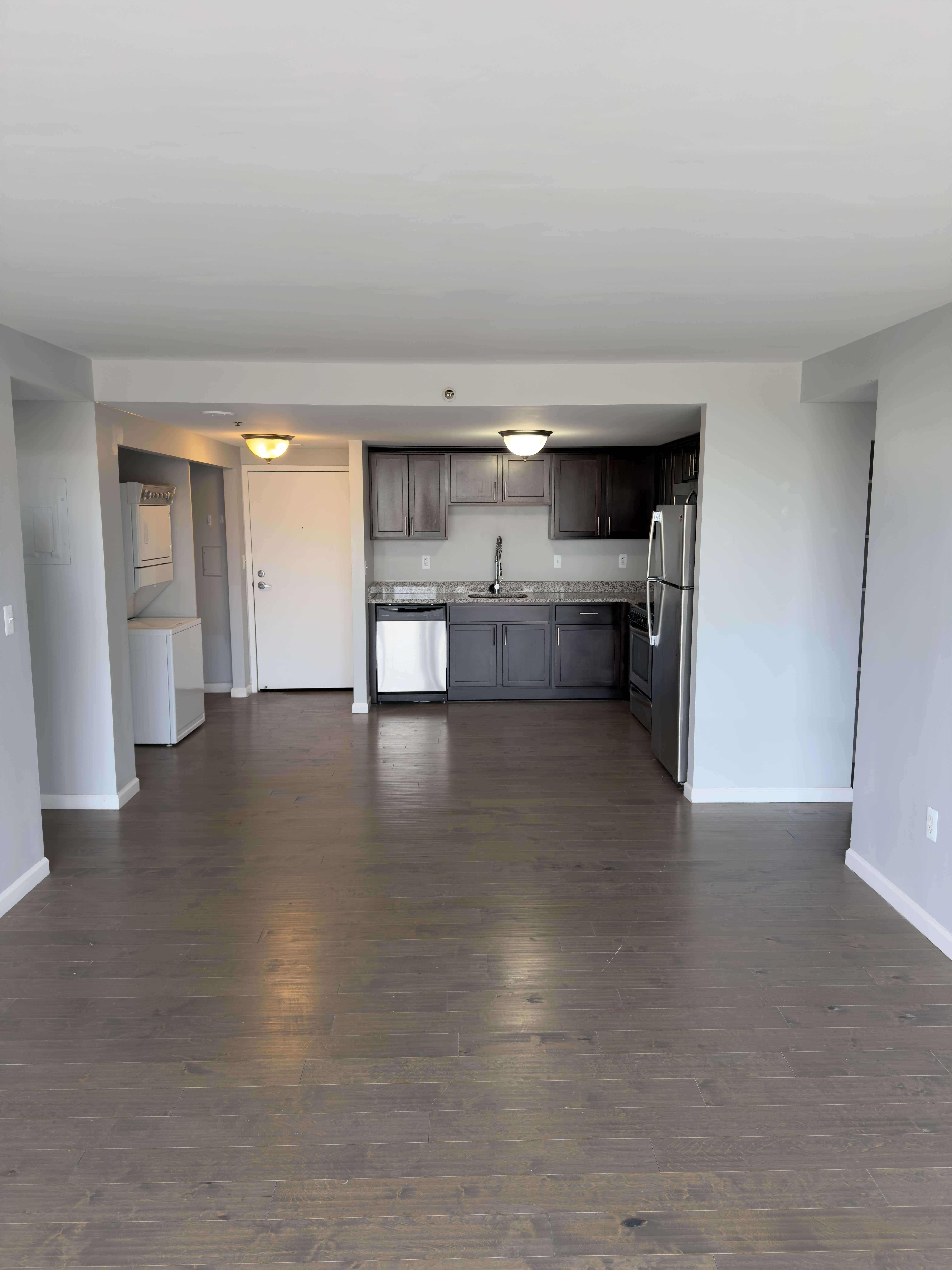 250 E Harbortown Dr unit 3, Detroit, MI, USA, 48207