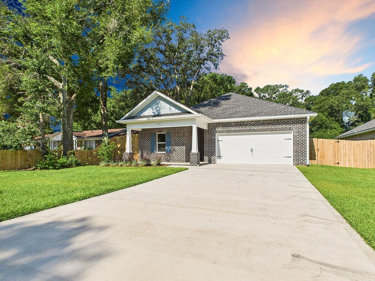 1470 Cypress St Niceville, FL 32578 - Thumbnail 2