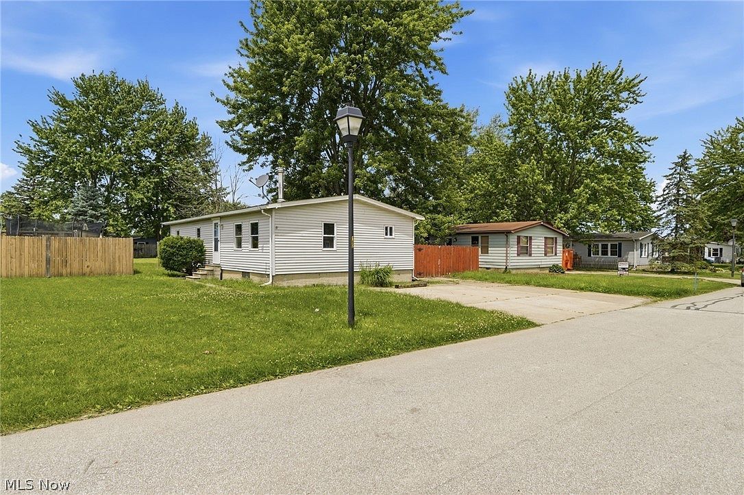 490 Arabian Ct Lagrange, OH 44050, 44050