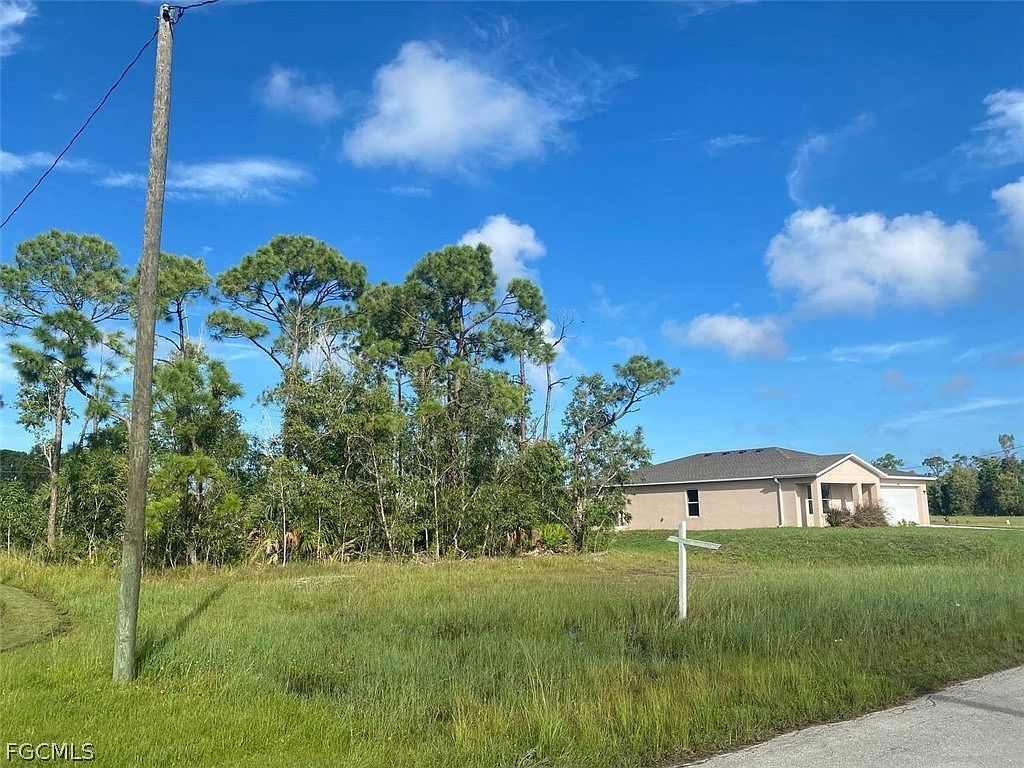 4744 NW 39th Pl Cape Coral, FL 33993, 33993