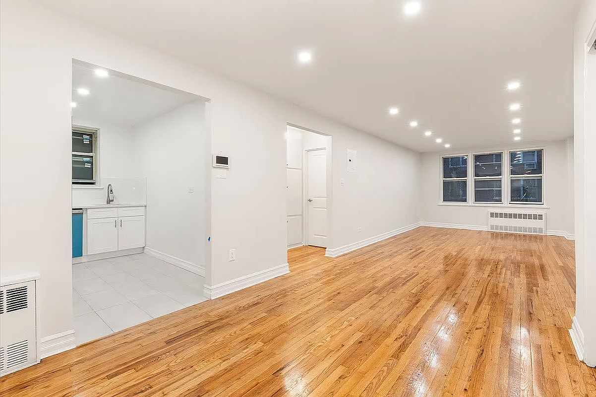 720 E 32nd St #5G Brooklyn, NY 11210, 11210