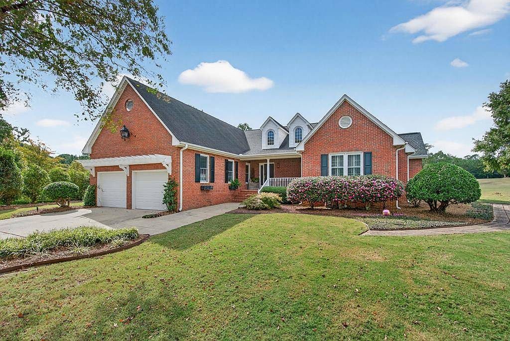 128 Country Club Dr Greenwood, SC 29646 - Thumbnail 2