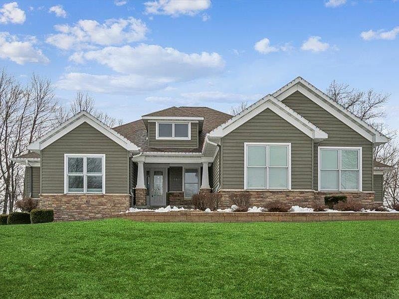 702 Stone Man Ct Fayette, IA 52142, 52142