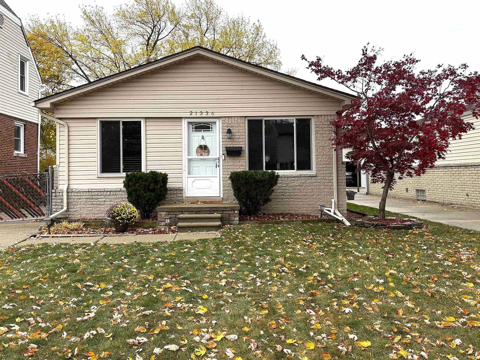 21336 Erben St Saint Clair Shores, MI 48081 - Thumbnail 2