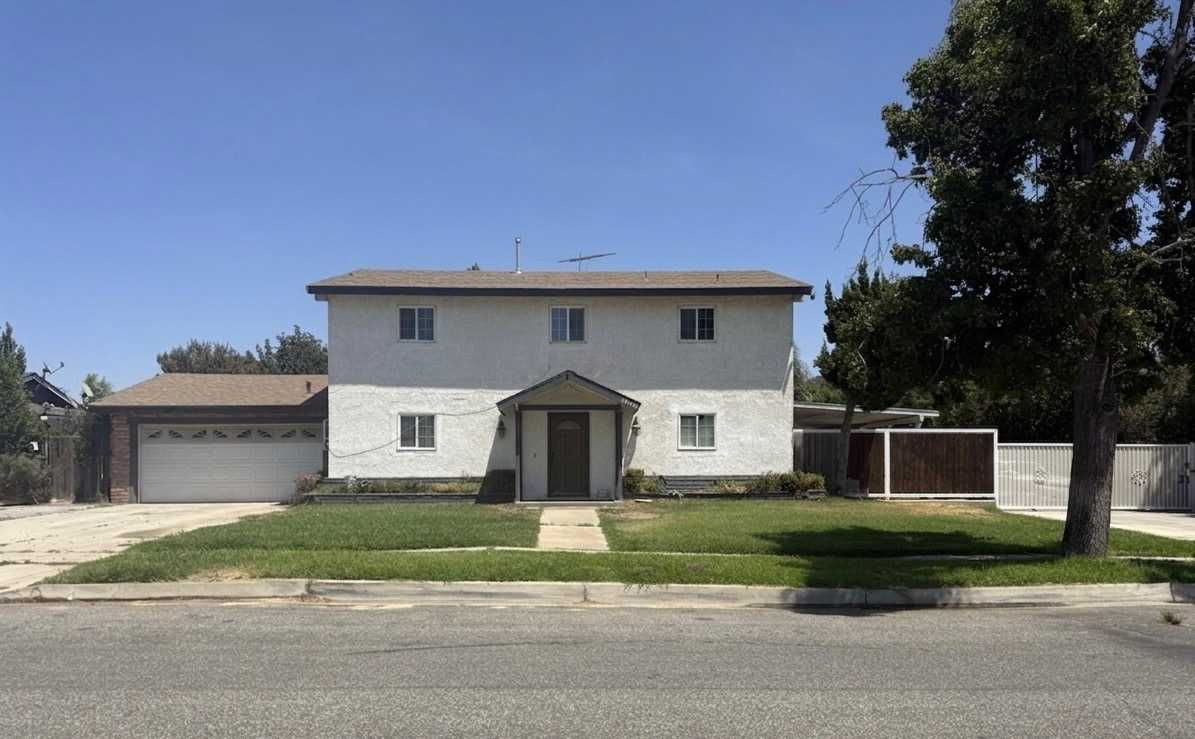 11093 Spruce Avenue, Bloomington, CA, USA, 92316
