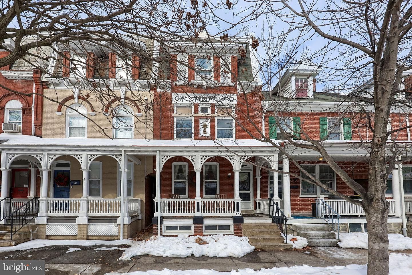 235 E New St Lancaster, PA 17602 - Thumbnail 2