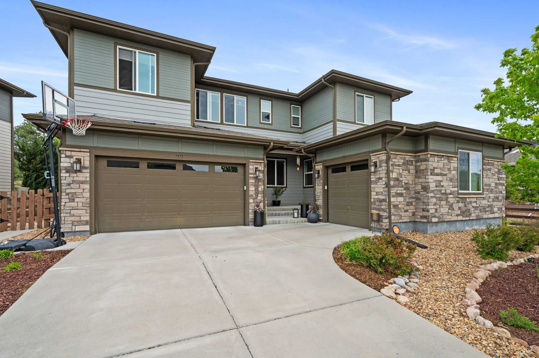7979 South Jackson Gap Street, Aurora, CO, USA, 80016