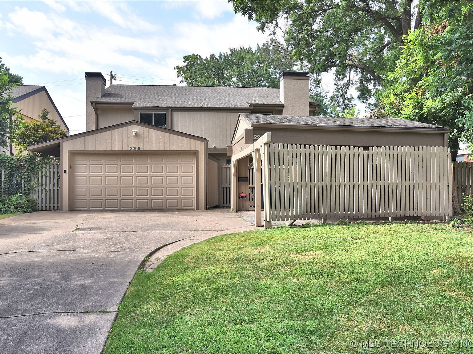 2202 East 55th Court #2202 Tulsa, OK 74105 - Thumbnail 2