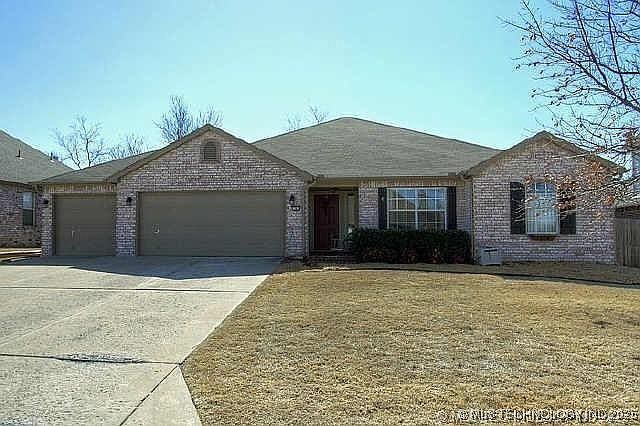 19810 E 45th St S Broken Arrow, OK 74014  | Single Family