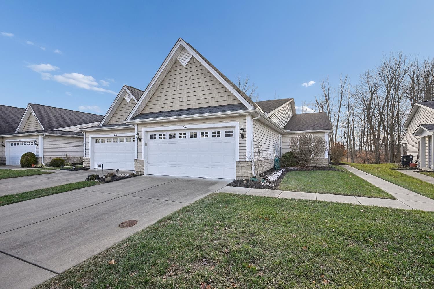 3272 Thoroughbred Dr Loveland, OH 45140 - Thumbnail 2