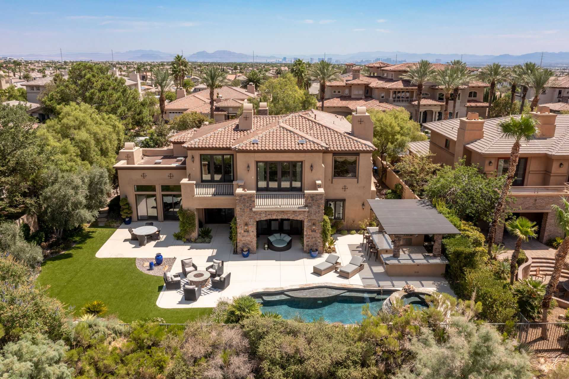 2939 Red Arrow Drive, Las Vegas, NV, USA - Thumbnail 2