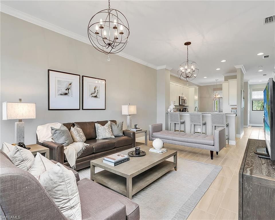 15114 Palmer Lake Cir UNIT 201 Naples, FL 34109 - Thumbnail 2