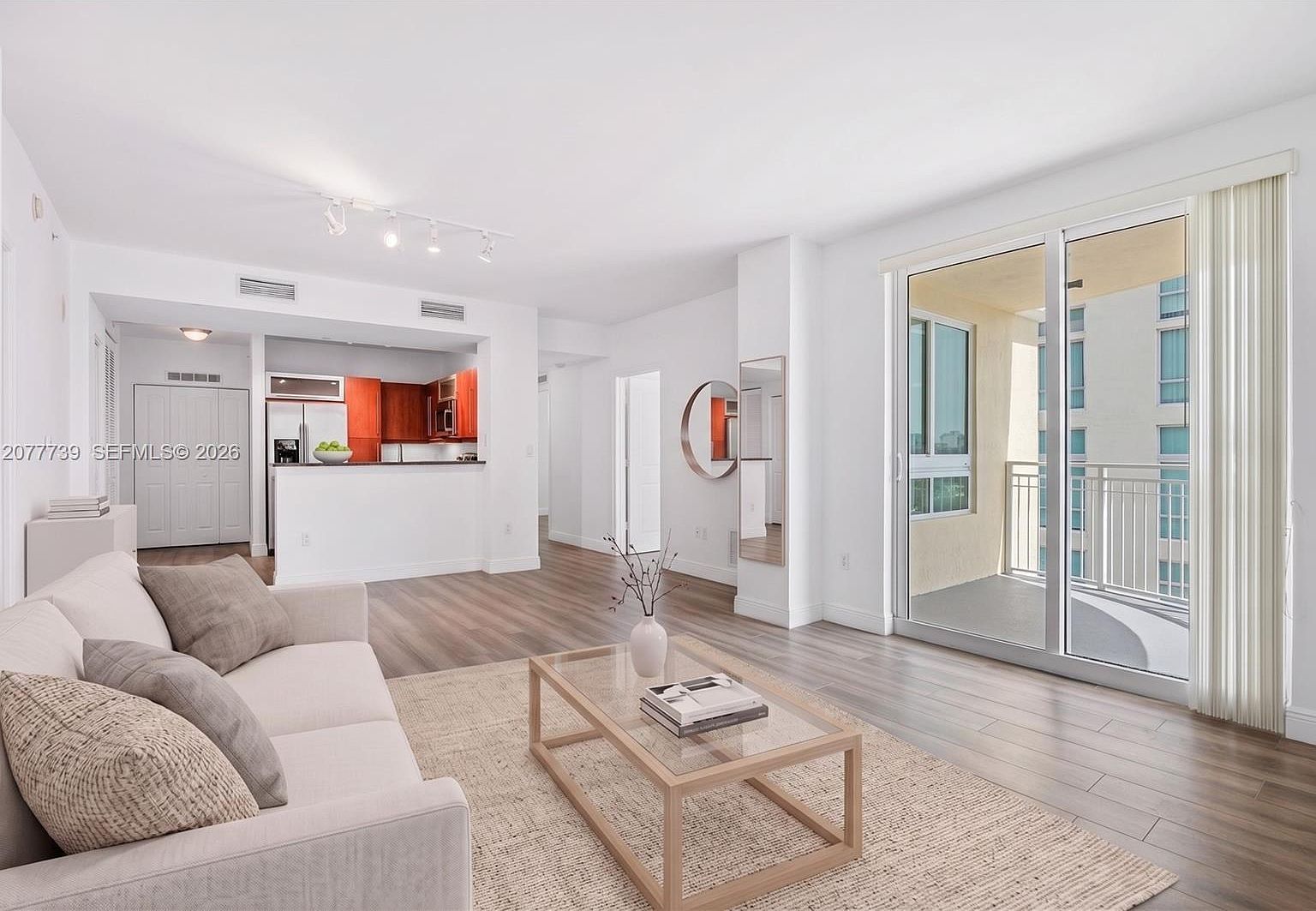 7350 SW 89th St APT 706S Miami, FL 33156, 33156