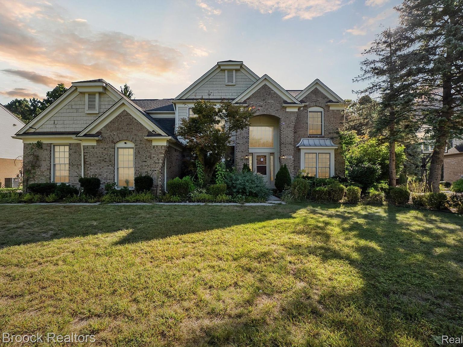 5872 Meadowview Dr Canton, MI 48187 - Thumbnail 2