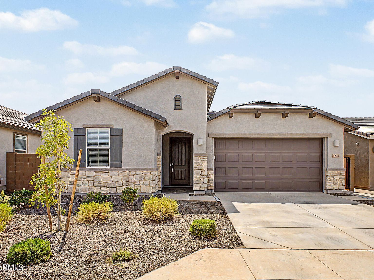 3221 E RANCHHAND Drive San Tan Valley, AZ 85140, 85140