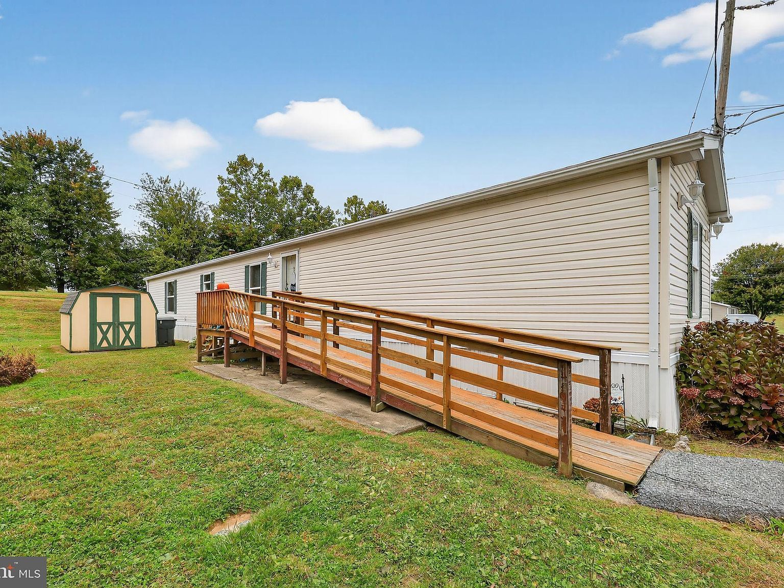 8 Penney Ln Coatesville, PA 19320 - Thumbnail 2